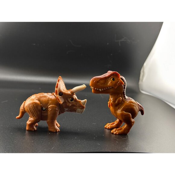 2020 Jurassic Park World Camp Cretaceous McDonalds Dinosaurs T-Rex Triceratops - Picture 3 of 16